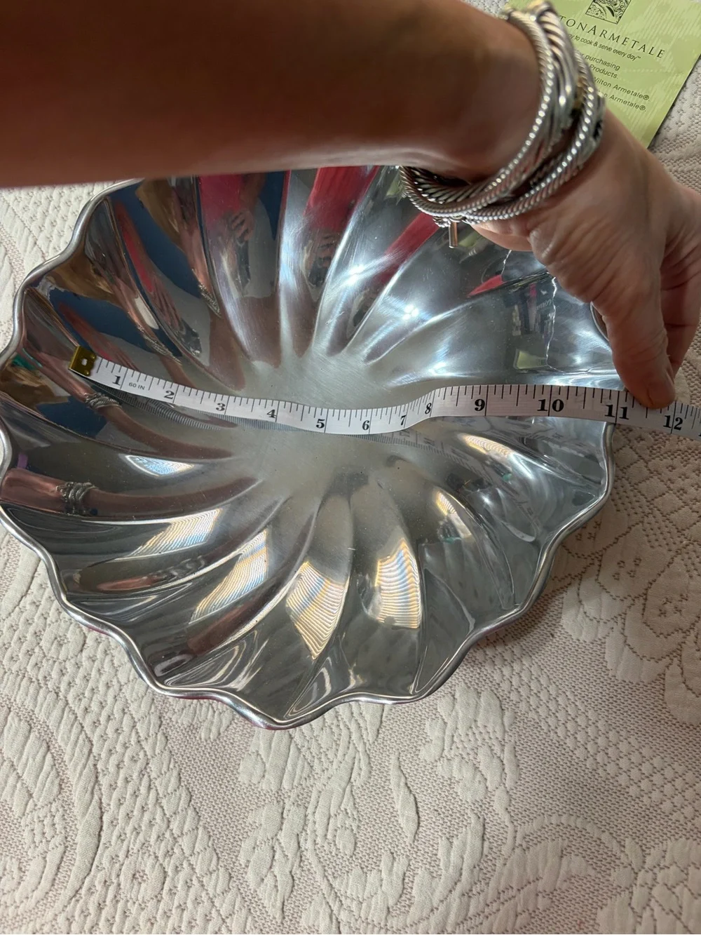 Wilton Armetale Eddy 2 quart bowl NWT beautiful cook and serve wear versatility